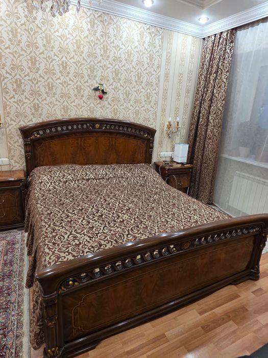 Спальный гарнитур Италия б.у.