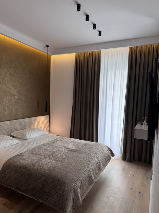 Inchiriez apartament cu 2 camere , Prima inchiriere