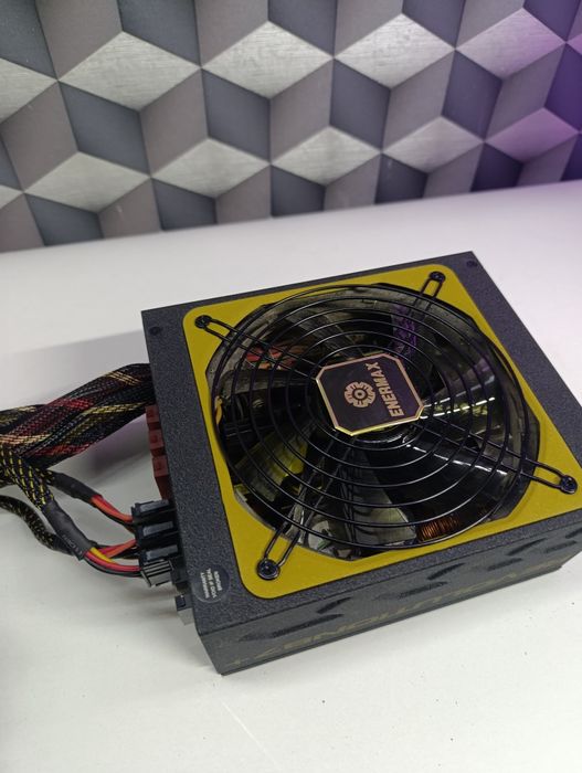 Sursa modulara 1000 W gold enermax revoluțion  87+