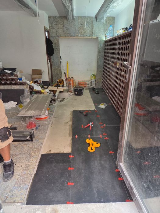 Renovări case și apartamente