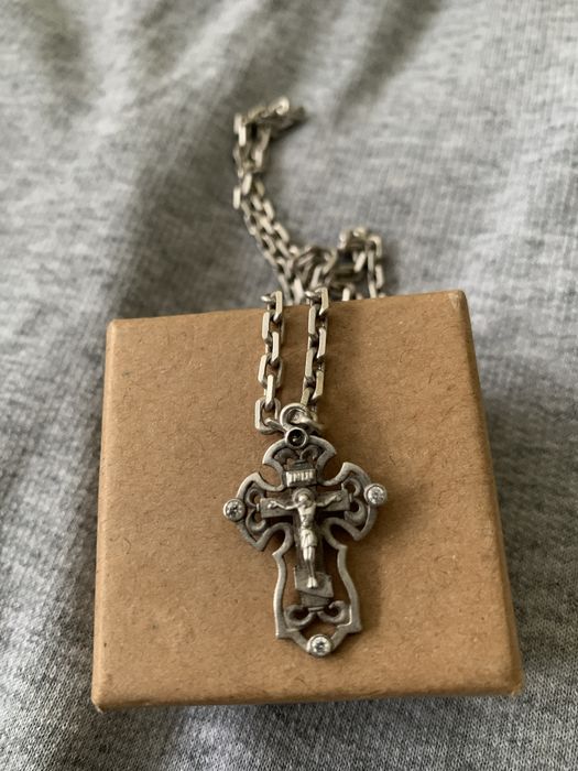 Серебрянные ювелирные украшения.