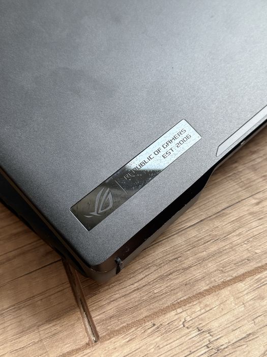 ROG Zephyrus M16