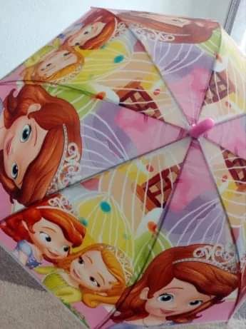 Детски чадъри с герой