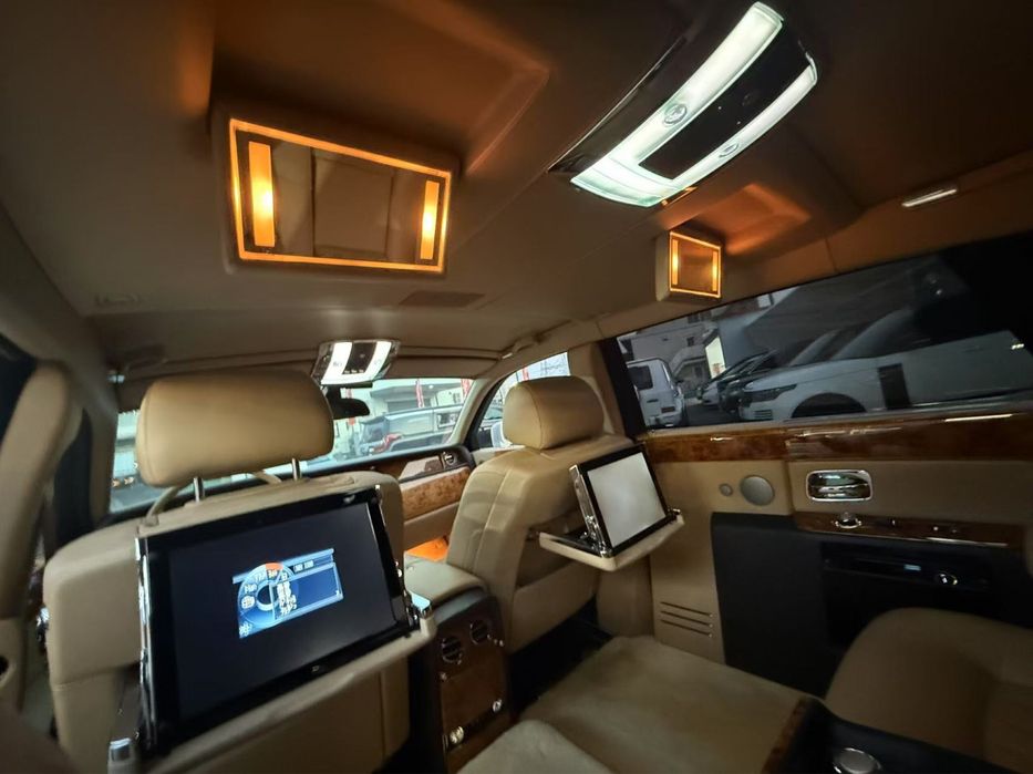 Rolls Royce Phantom Long Version