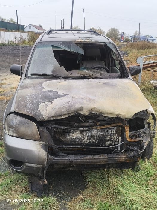 Mazda Tribute  под восстановление