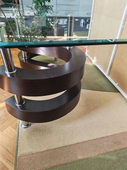 Стъклена Холна маса