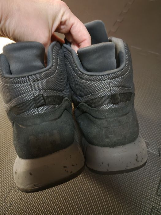 Мъжки зимни обувки Helly Hansen 45 ном