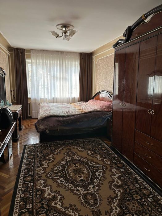 Сдается на долгий срок квартира в Фергане (центр)