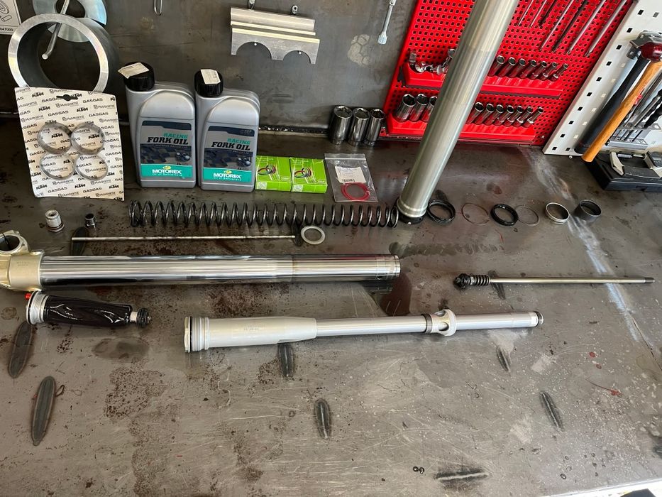 KTM ,beta, Husqvarna,gas gas,Kawasaki, Suzuki,aprilia servis telescoape