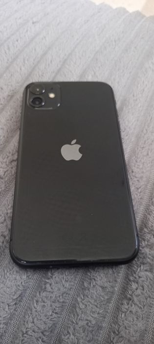 Айфон 11 продам за запчасти