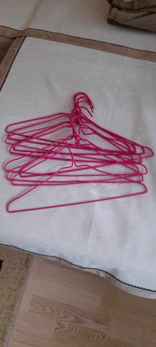 Посуда по тысячу тенге.