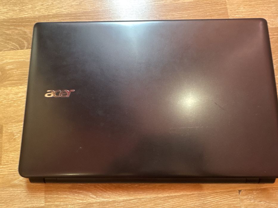 Laptop acer Aspire E1-530,in stare buna (380 lei)