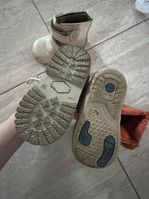Încălțăminte bebe mărimea 18-24