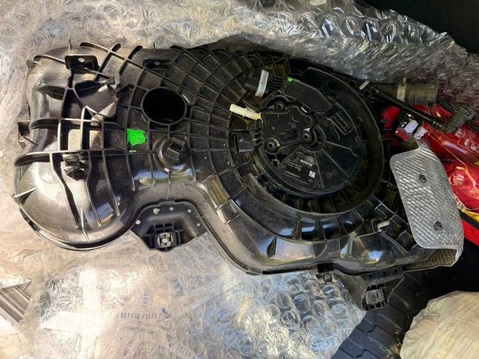 Оригинален AdBlue резервоар с помпа за Hyundai / Kia 1.6 CRDi – 31510-G9000 (Bosch)