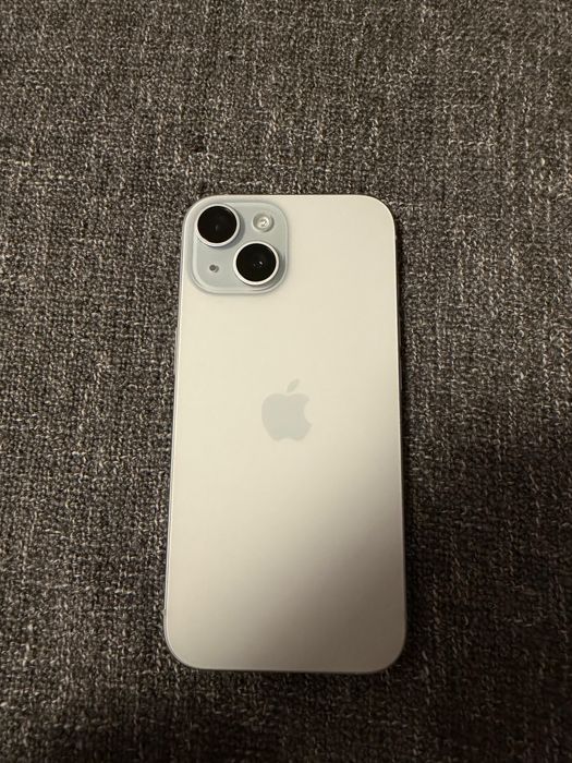 телефон Iphone 15