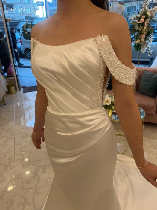 Булчинска рокля