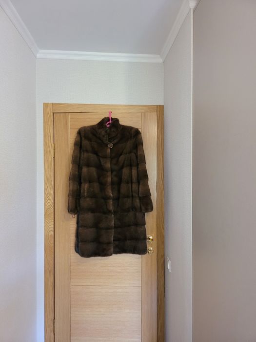 Продам норковую шубу