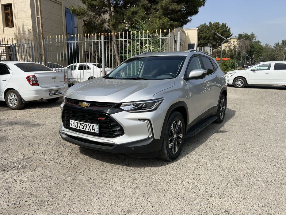 Tracker 2 premier plus 2023