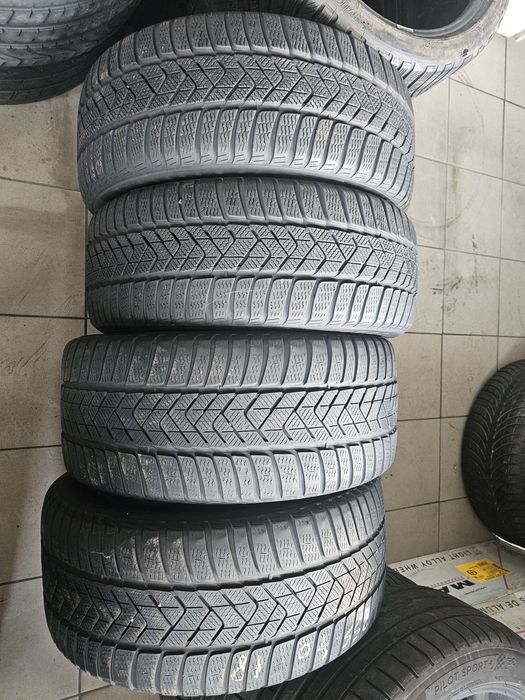 225/45R18 fata 255/40R18 Spate M+S