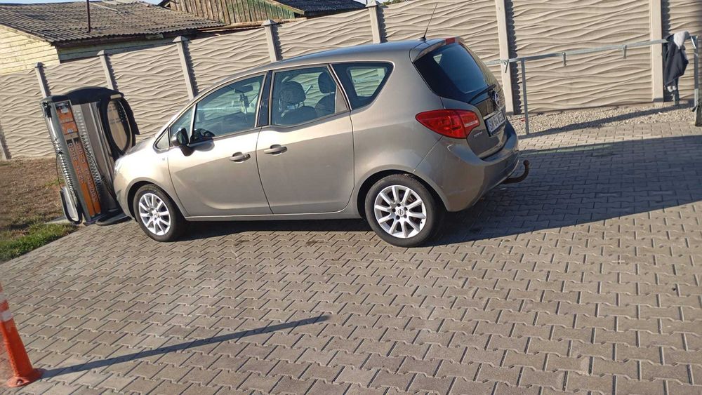 OPEL Meriva 2011 — imagine 3