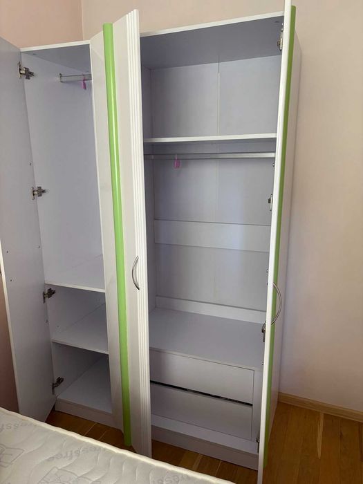 Изключително запазен сет MDF  мебели за детска стая