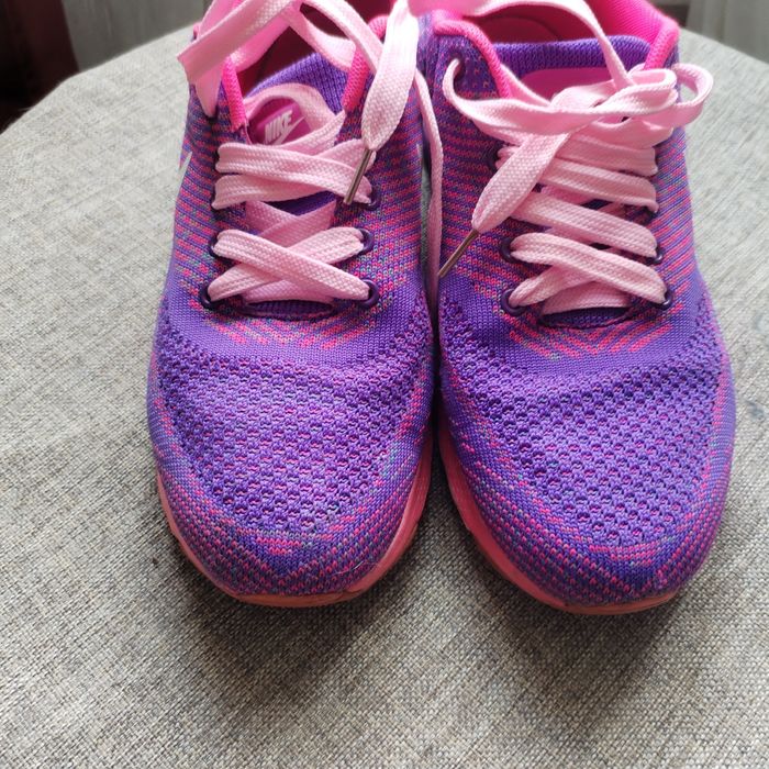 Vand adidasi Nike39