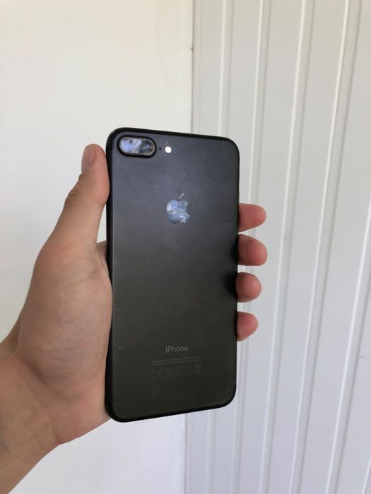 iPhone 7+ черный