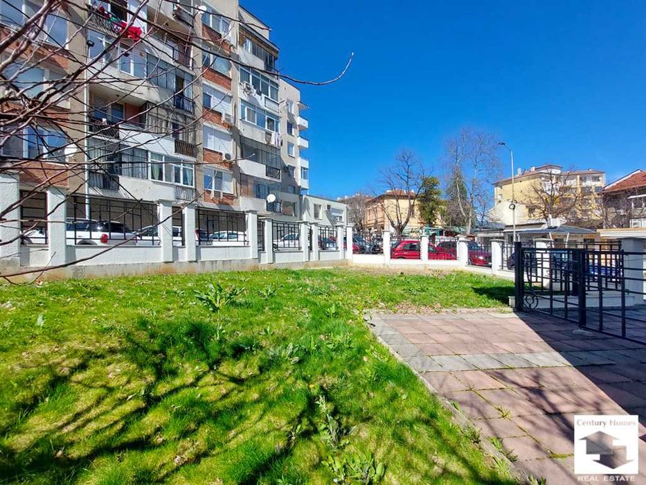 120328 ЕКСКЛУЗИВЕН! Самостоятелна къща с магазин , в гр. Г. Оряховица