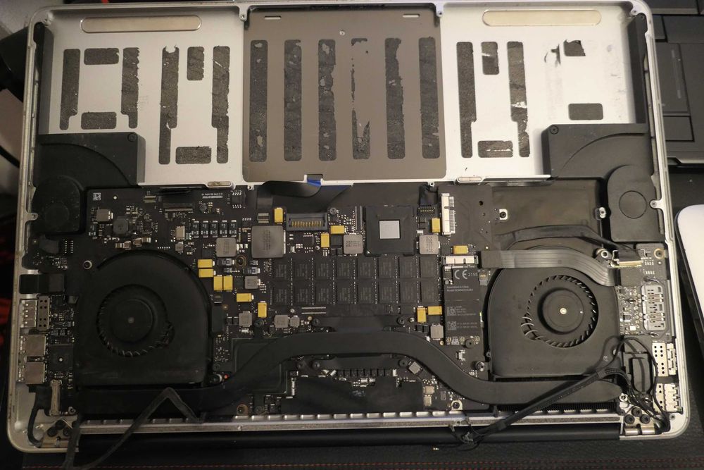 Laptop MacBook Pro 15 A1398 Palmrest TouchPad Placa de baza Ecran LED