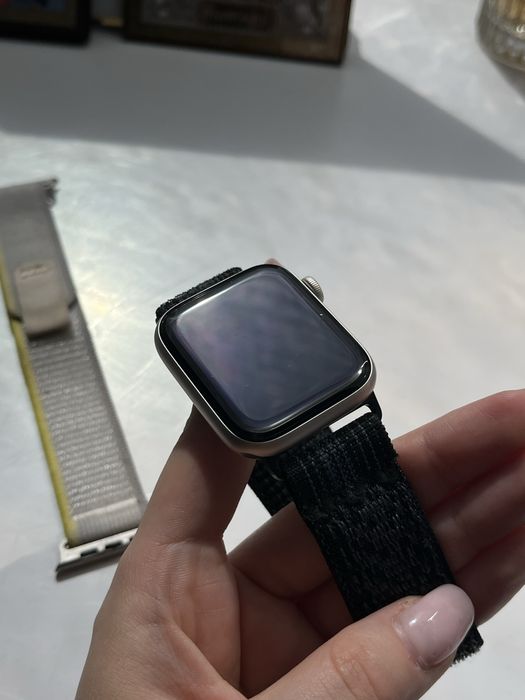 Apple Watch SE gen 2 44mm