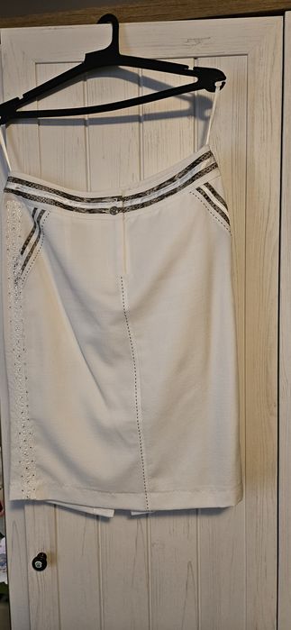 Rochii și costum 3 piese 170lei fiecare