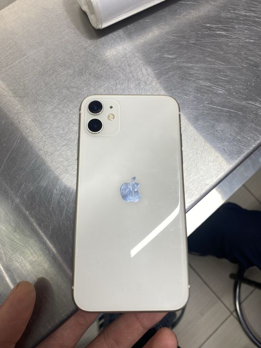 Продам iphone 11