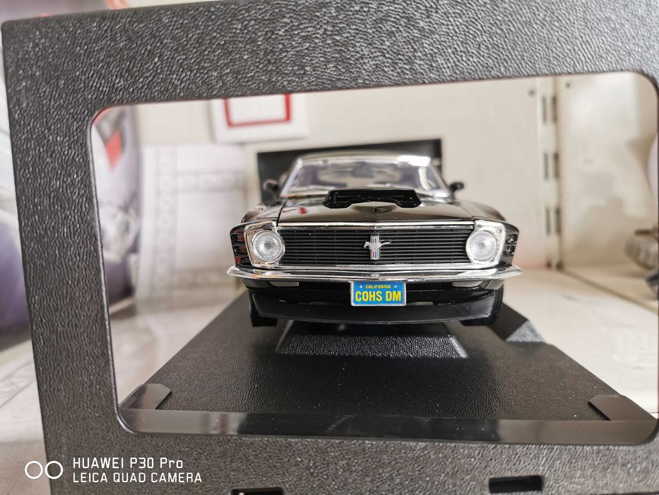 Авто модели 1:18