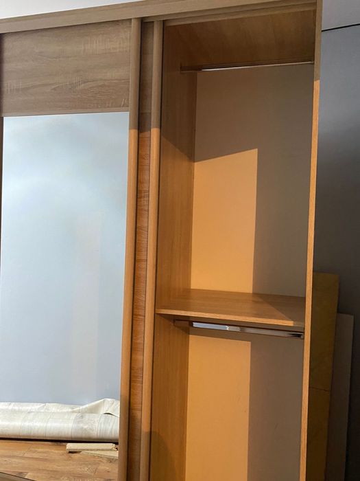 Продается шкаф без торга