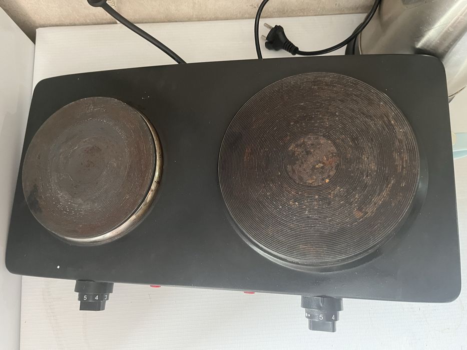 Продам отличный плиту срочно !!!