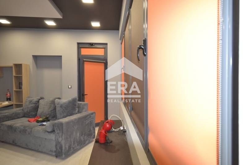 Продава се Къща в Хасково, Тракийски - 300 кв.м за 680 €/кв.м - Снимка #11