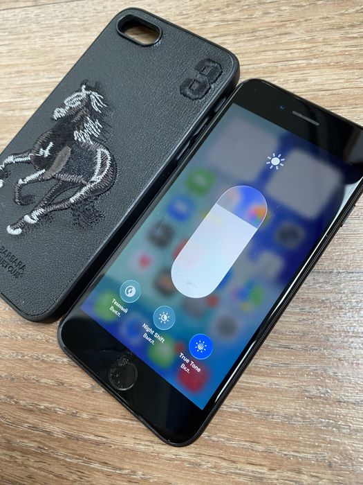 Айфон SE 64gb 75% Без ремонта