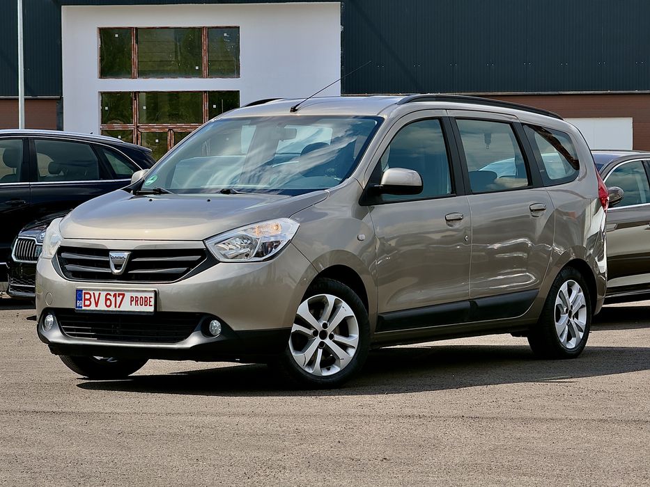 Dacia lodgy 1.2 tce laureate  / rate