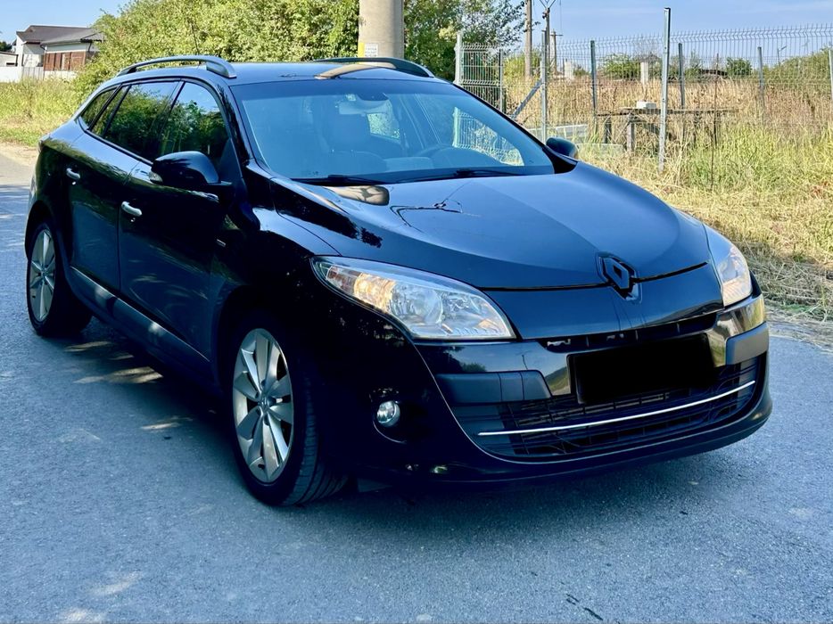 Renault Megane 3 break Bose Edition 1.9 dci 130cp E5 2011 adus recent