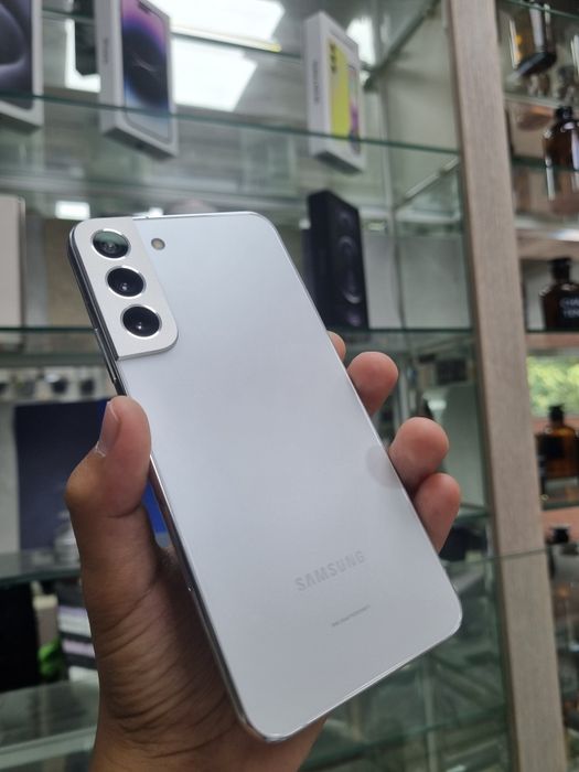Samsung S22 plus