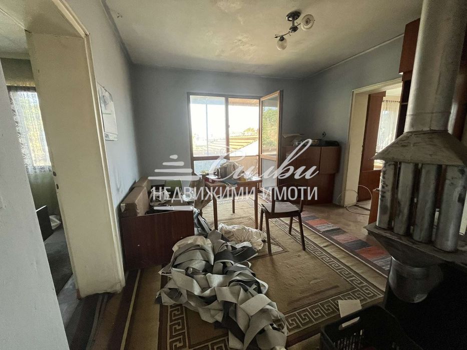 Етаж от ТУХЛЕНА КЪЩА във Велики Преслав!