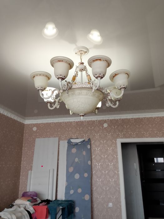 Люстра гостинная