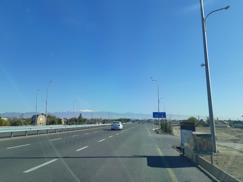 М.Улугбекский р-н, Чингелди про-ся вдоль дороги 8-соток участок