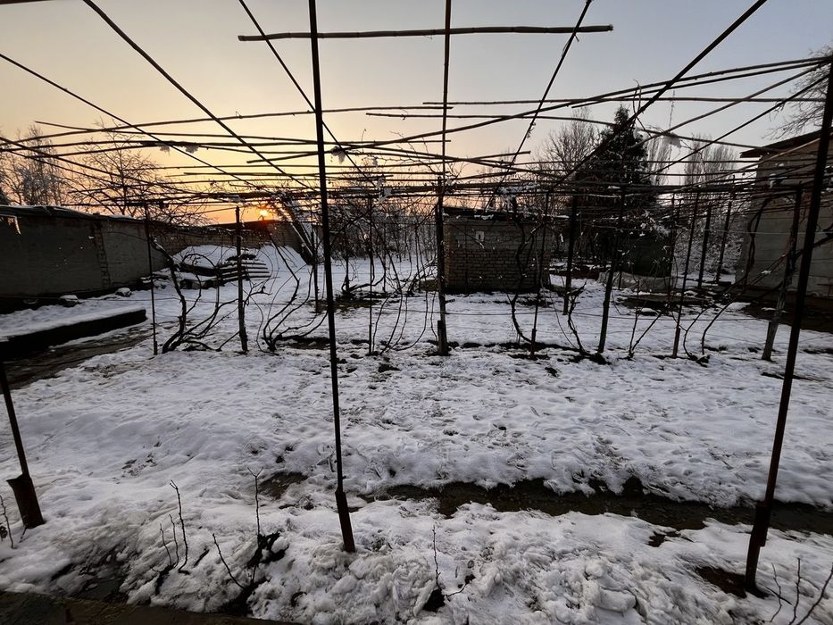 Ер хисобида сотилади Ўртасаройда