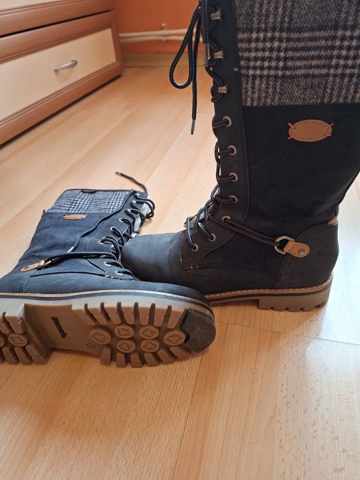 Чисто Нови Ботуши