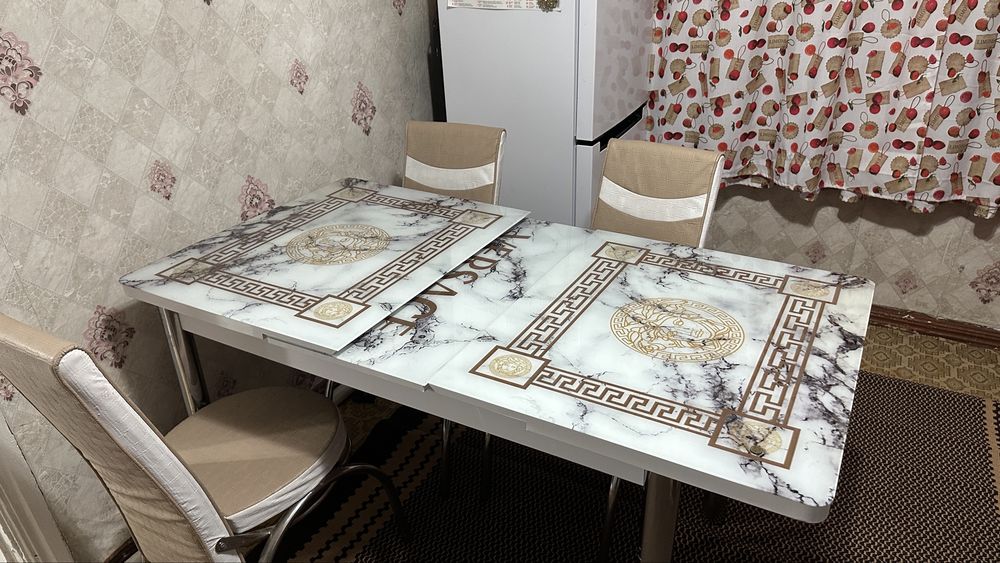 Продам стол со стульями