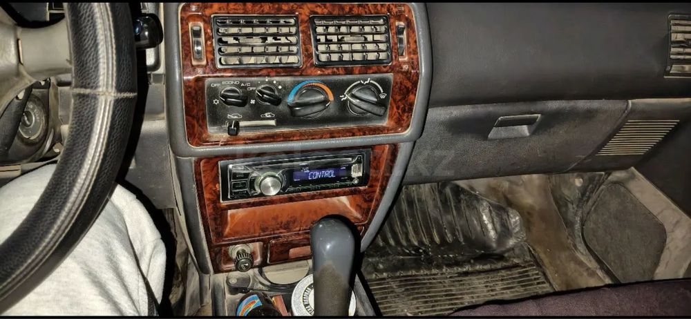 Mitsubishi Spacewagon 1992