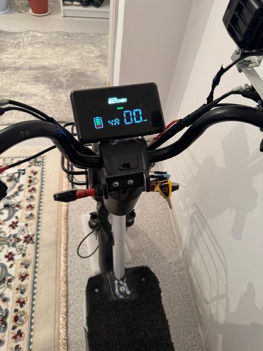 электроскутер продам