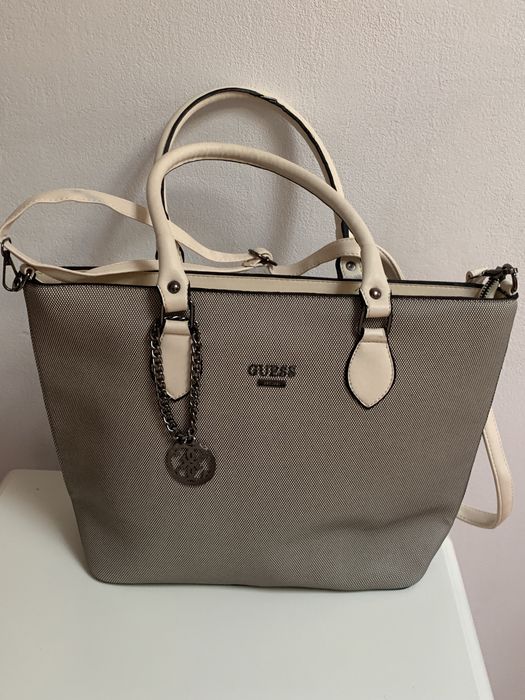 Geanta dama GUESS
