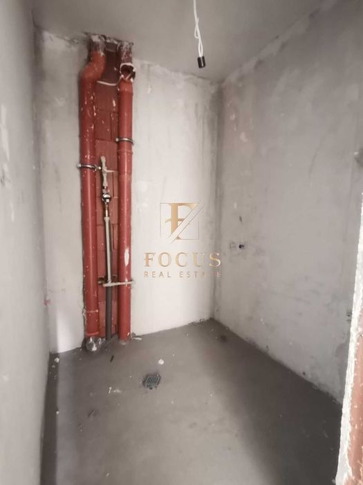 Продава се Тристаен апартамент в Пловдив, Остромила - 93 кв.м за 1527 €/кв.м - Снимка #3